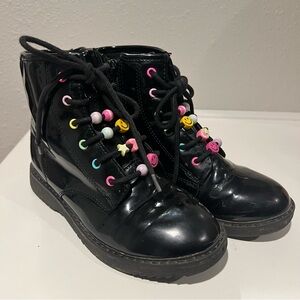 The Children's Place Beaded Lace Up Emoji Boots Girls Size 2 Black Patent Zipper